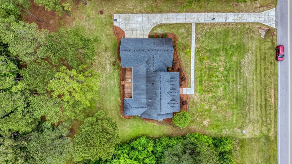 135 Aspen Dr, Leesburg, GA 31763