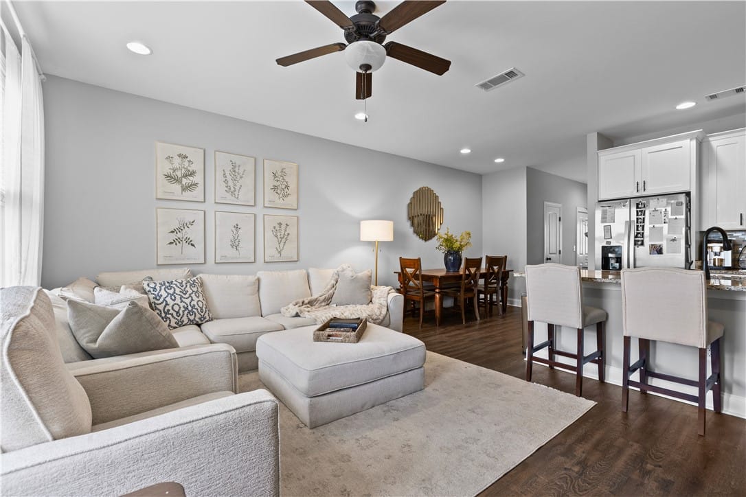3855 Academy Drive #302, Opelika, AL, 36801 — Photo 2