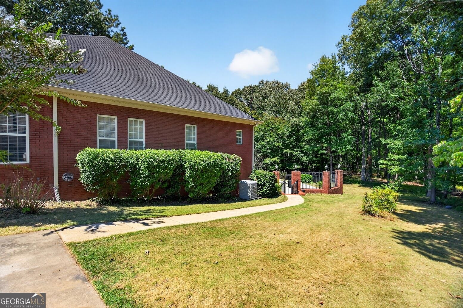 4002 White Oak Dr, LaGrange, GA 30240