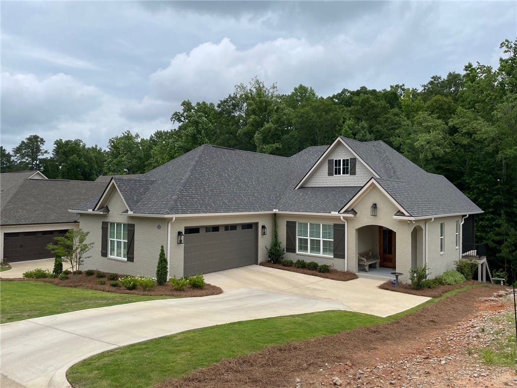 10 FINNEGAN'S, AUBURN, AL, 36830