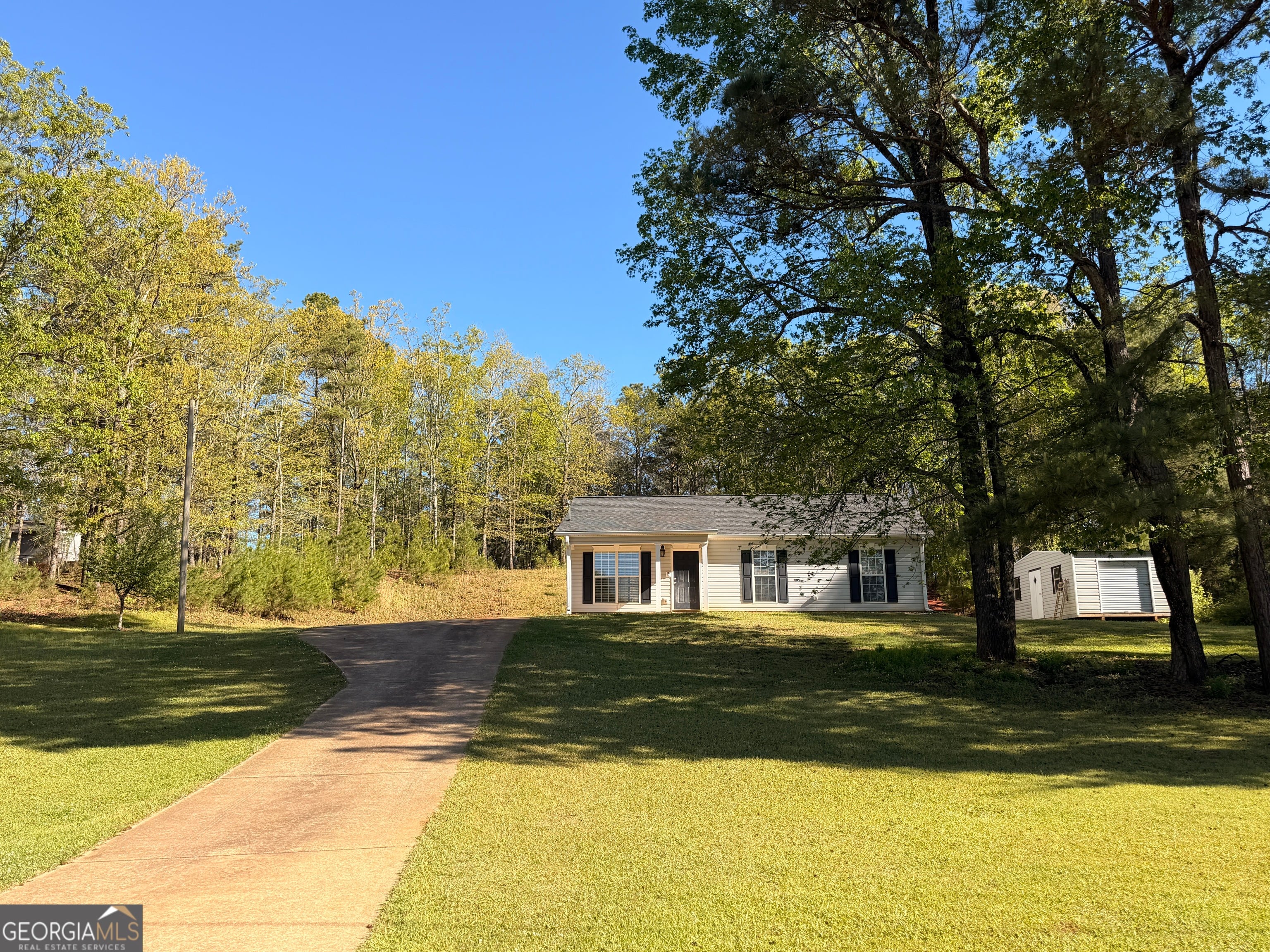 53 Nantucket Dr, LaGrange, GA 30241