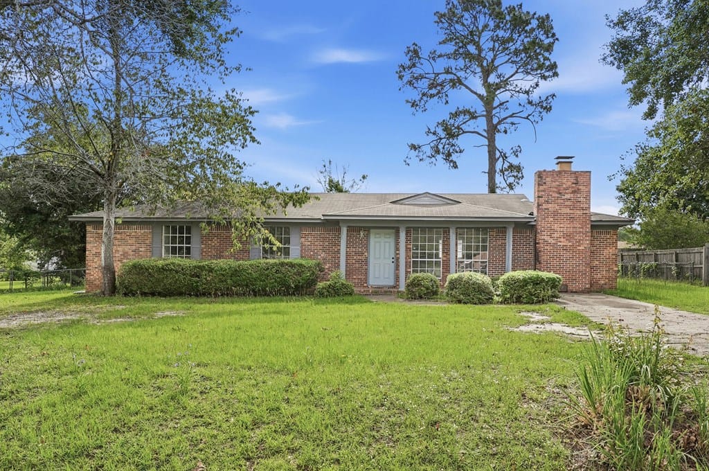 408 Pine Glen Dr, Albany, GA 31705