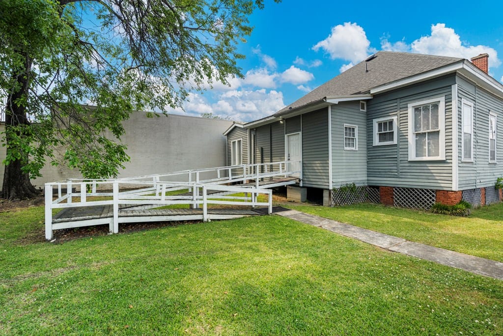 308 E 10th St, Columbus, GA 31901