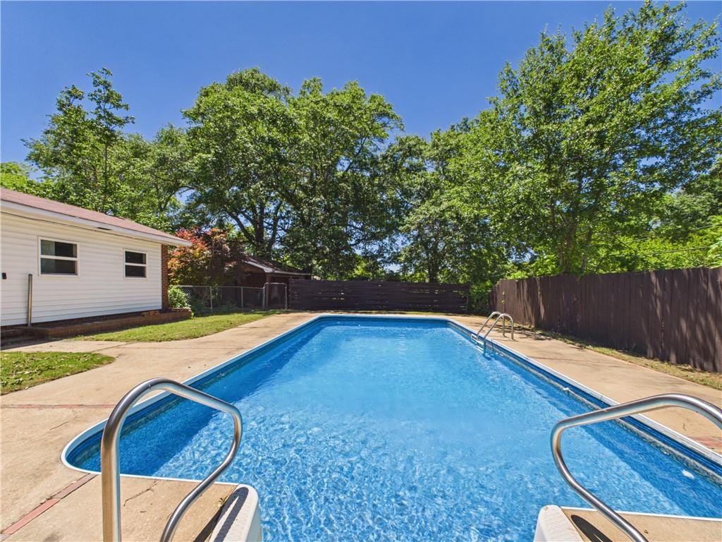 2405 8th, Phenix City, AL, 36867 — Photo 2