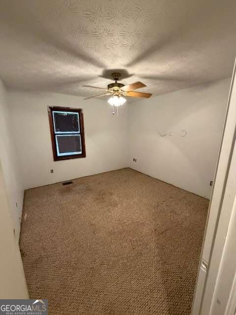 832 Country Club Rd, Newnan, GA 30263