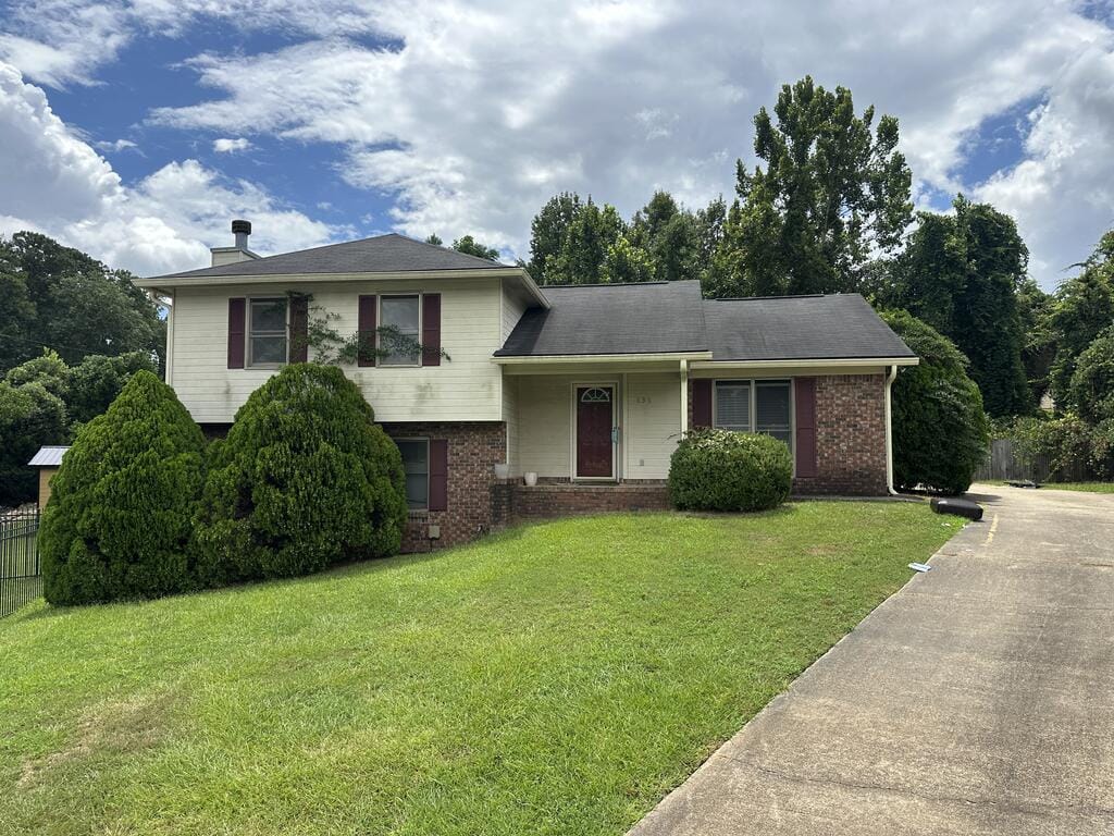 636 Wandering Ct, Columbus, GA 31907