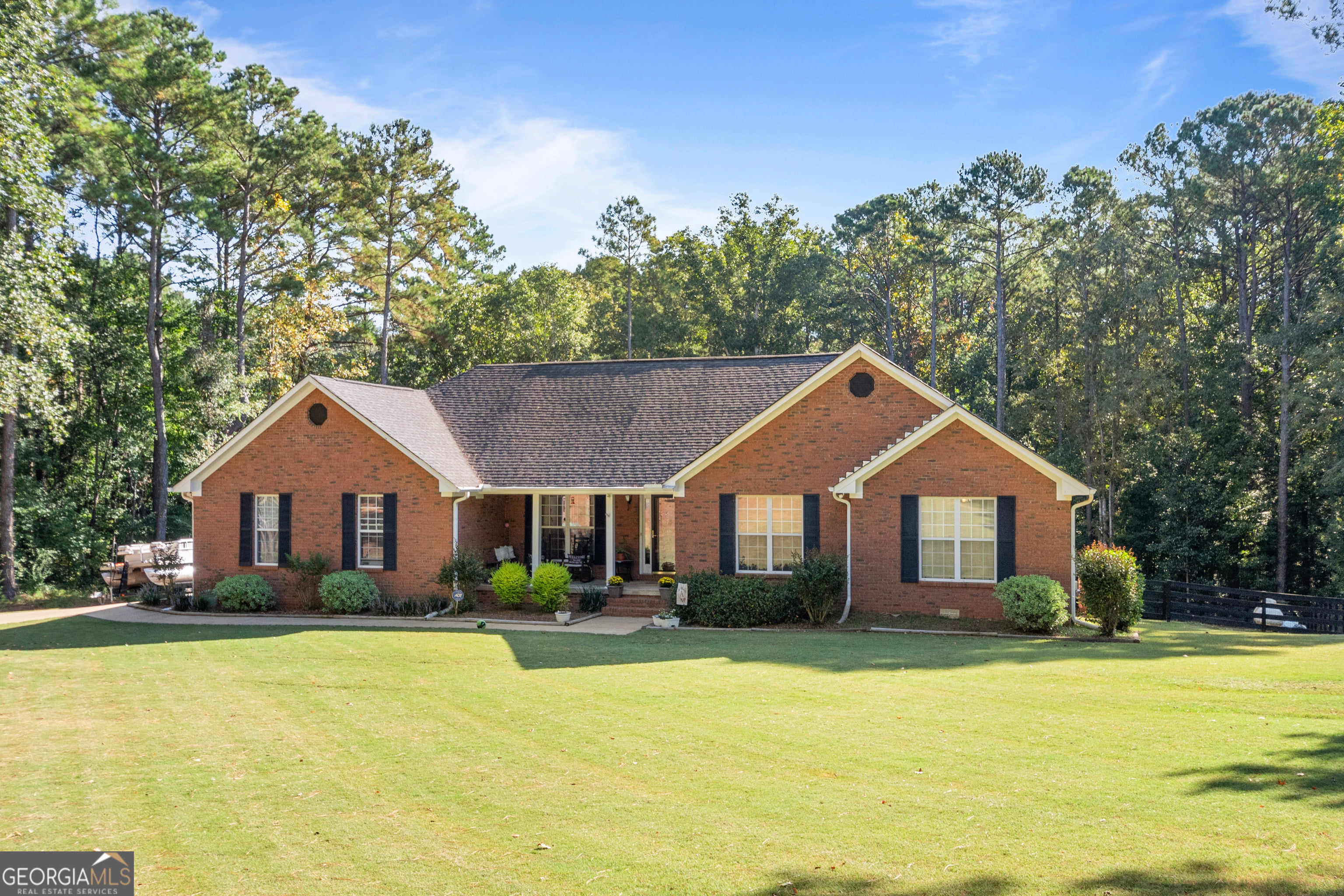 456 Whitaker Rd, LaGrange, GA 30240