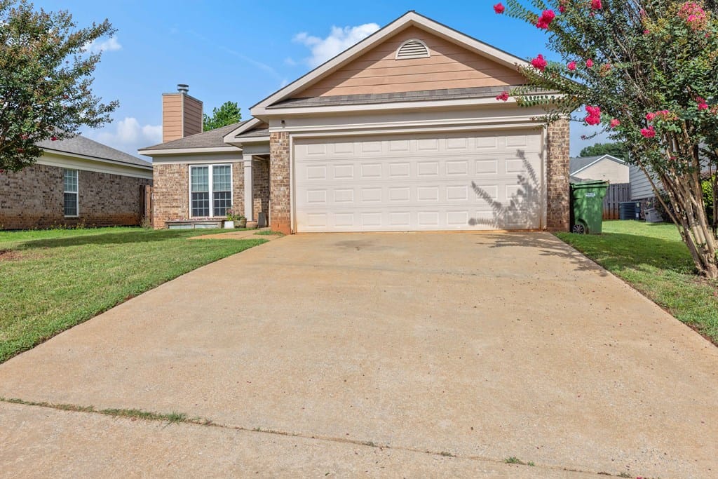 9053 Sante Fe Ct, Columbus, GA 31909