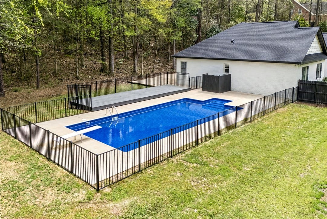 1201 Mockingbird Ln, Opelika, AL 36801, USA