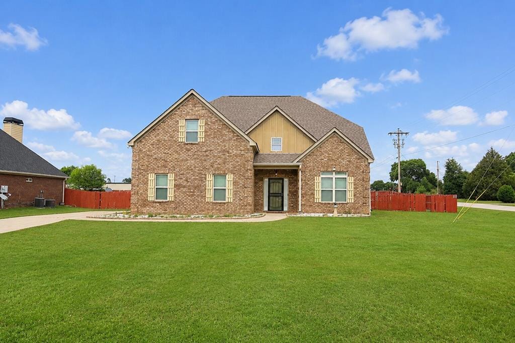 2 Sweetwater Park Dr, Fort Mitchell, AL 36856
