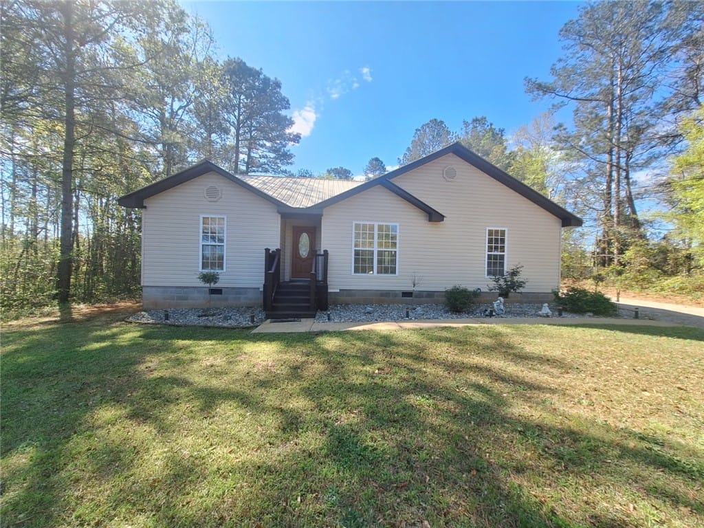 1024 CENTER, Valley, AL, 36854 — Photo 1