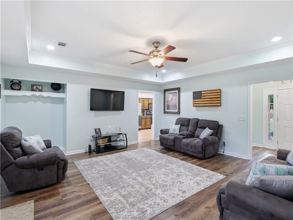 374 Lee Rd 370, Valley, AL 36854