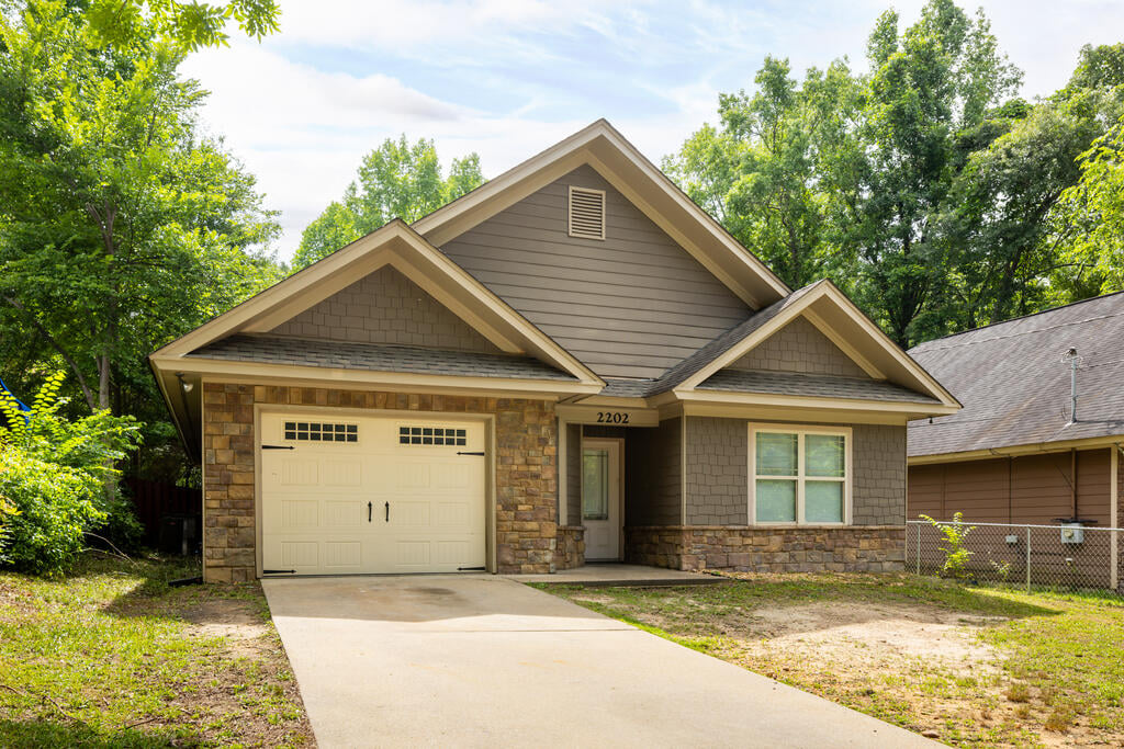 2202 13th Ave, Phenix City, AL 36867