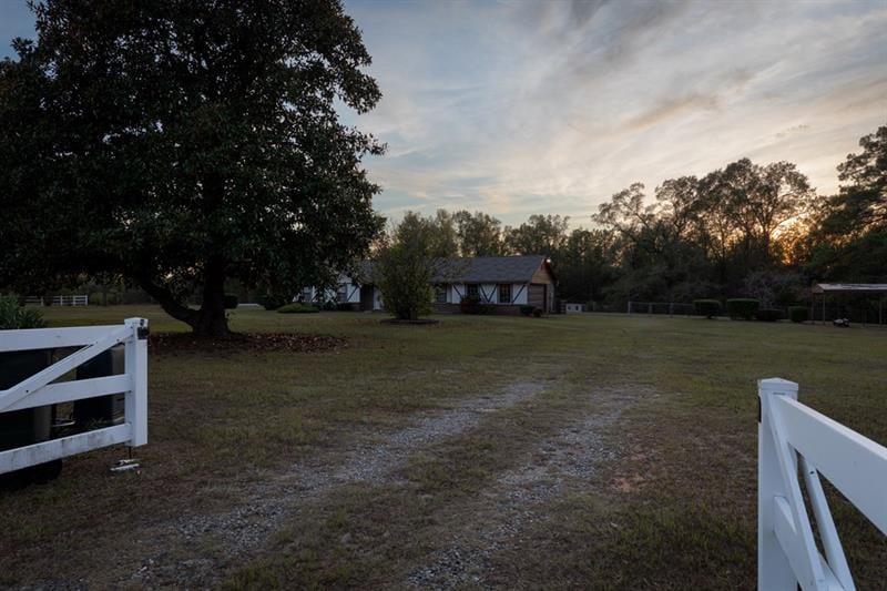 46 Overlook, Seale, AL, 36875 — Photo 2