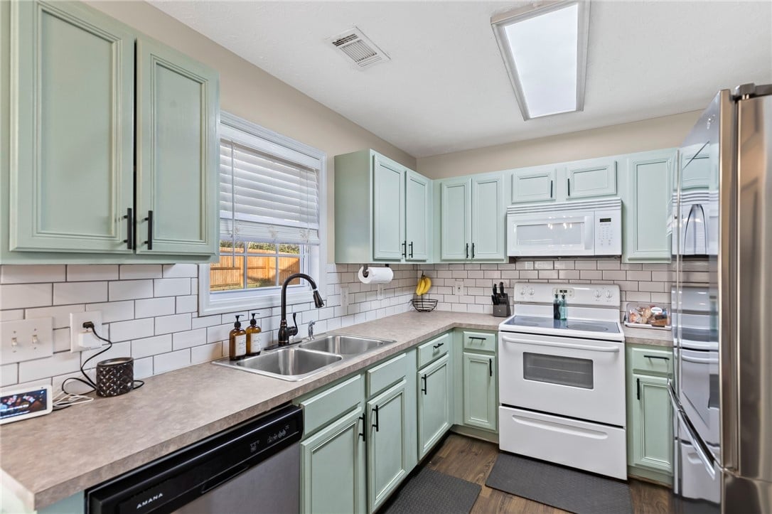 204 SOUTHVIEW, OPELIKA, AL, 36804