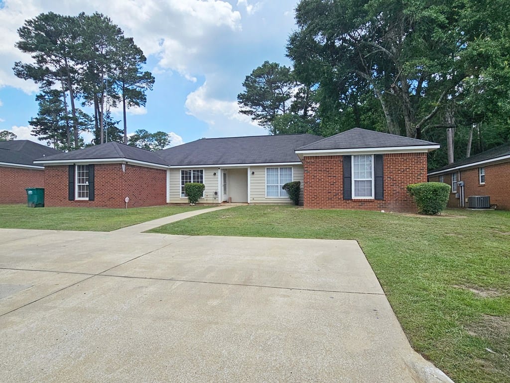 1615 Whisperwood St, Albany, GA 31721, USA