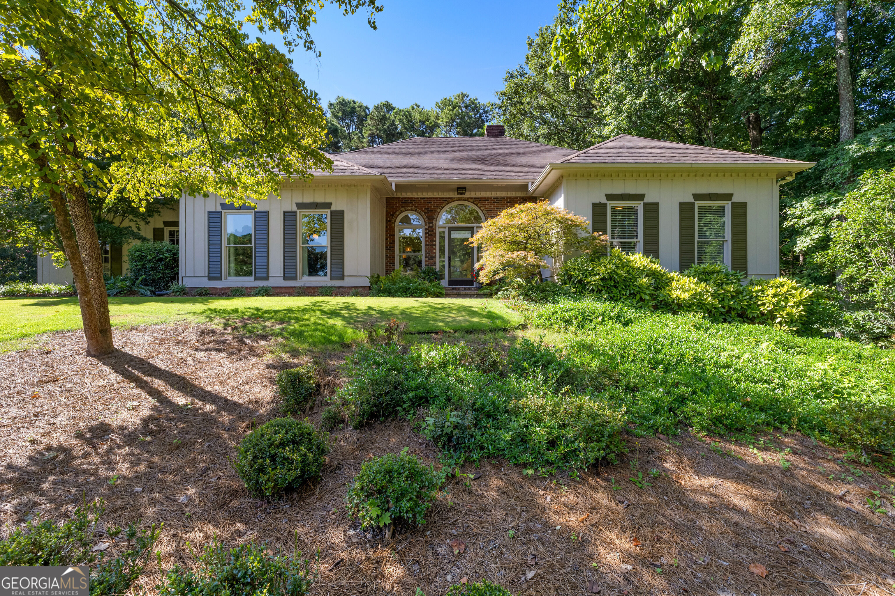 216 Ashford Cir, LaGrange, GA 30240