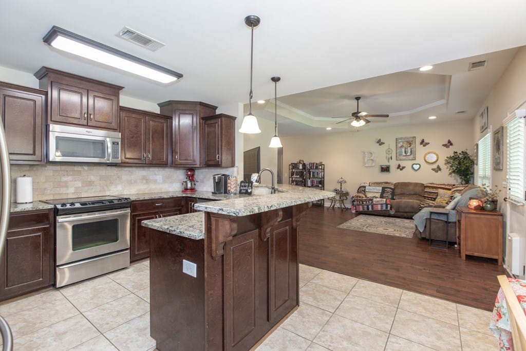 17 Silver Leaf Loop, Phenix City, AL, 36867 — Photo 3