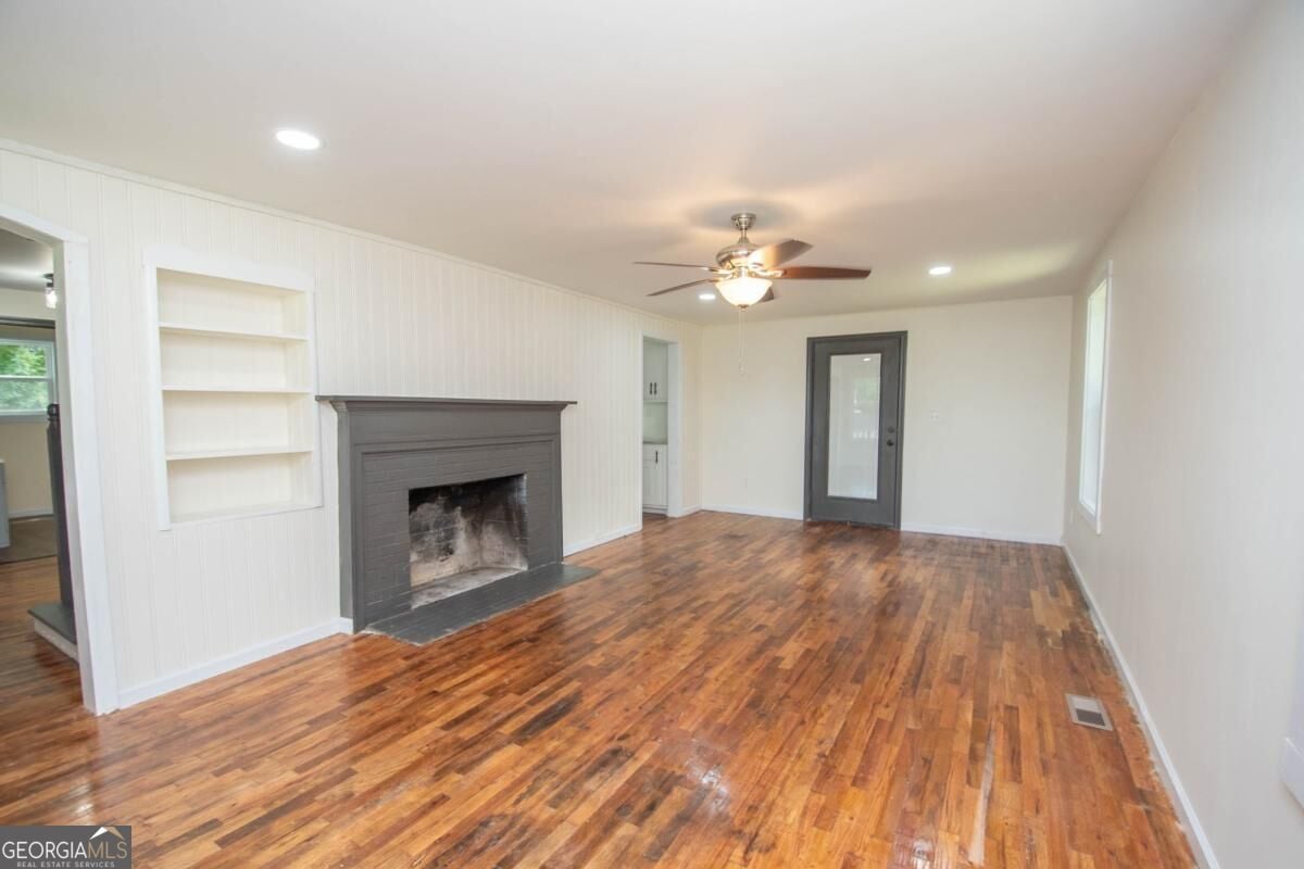 250 Lagrange St, Grantville, GA 30220