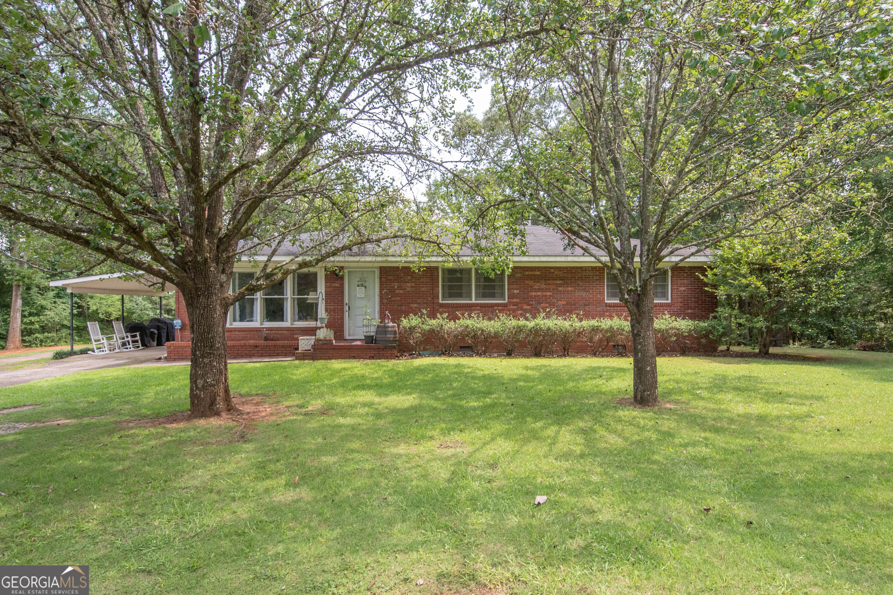 124 Marty Ln, LaGrange, GA 30240