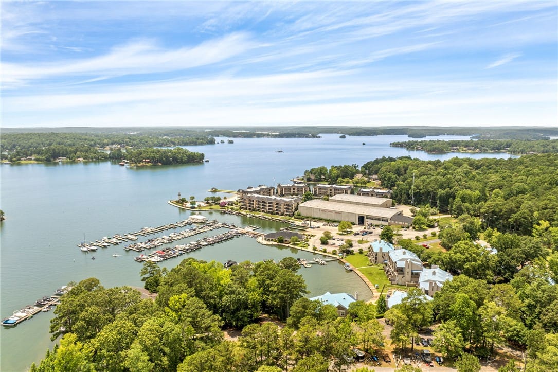 100 Harbor Pl Unit 312, Dadeville, AL 36853, Boasting waterfront living, this property includes
