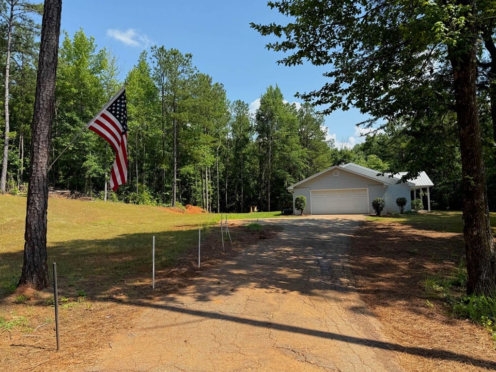 245 Lake Talbot Rd, Box Springs, GA 31801