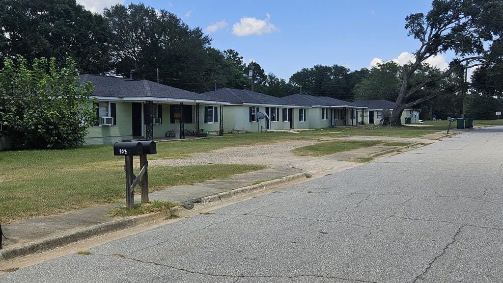 2601 S Jackson St, Albany, GA 31701