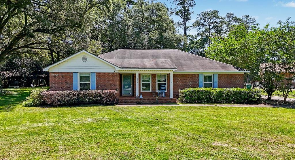103 Southill Dr, Leesburg, GA 31763
