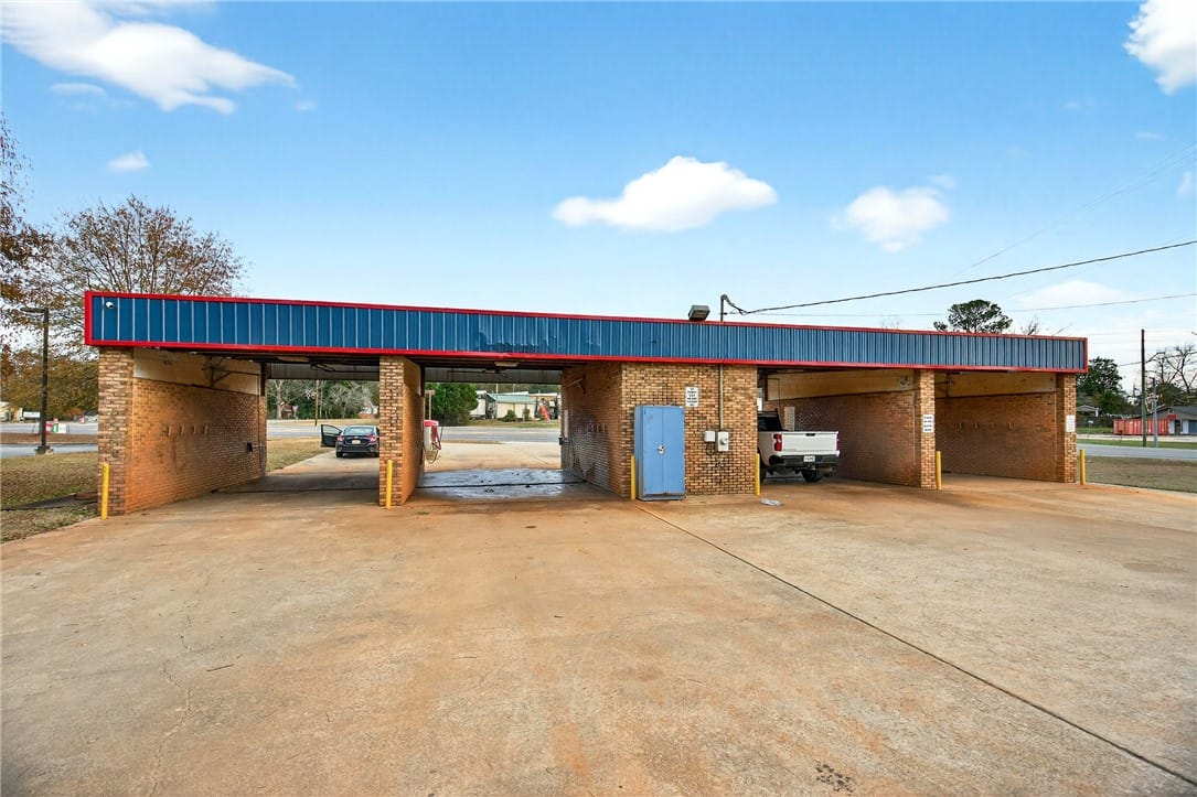 1706 BROAD, Lanett, AL, 36863