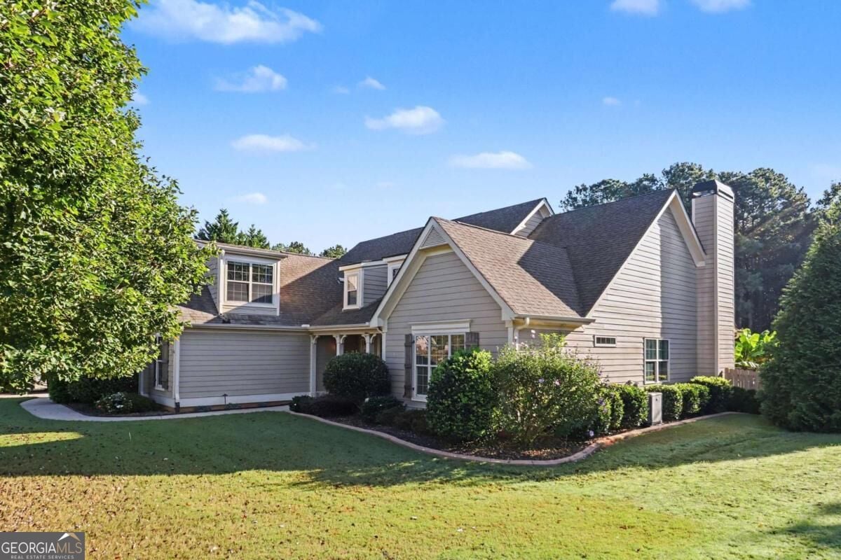 12 Water Oak Dr, Sharpsburg, GA 30277