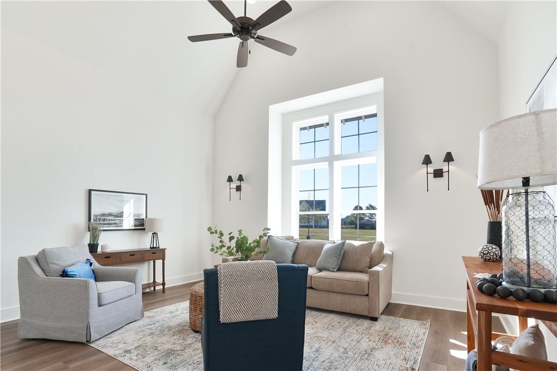 209 BOTTLE, Auburn, AL, 36830, Open Vaulted Living Area allowing in Lots of Natur