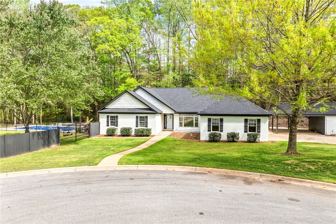 1201 Mockingbird Ln, Opelika, AL 36801, USA