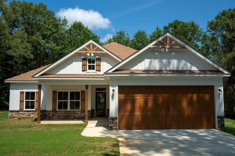 476 Tarver Rd, Seale, AL 36875