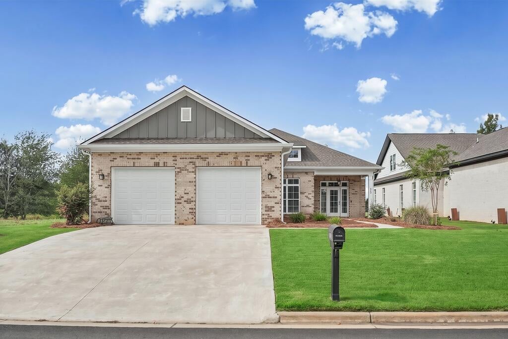 225 Wentworth Ln, Albany, GA 31721