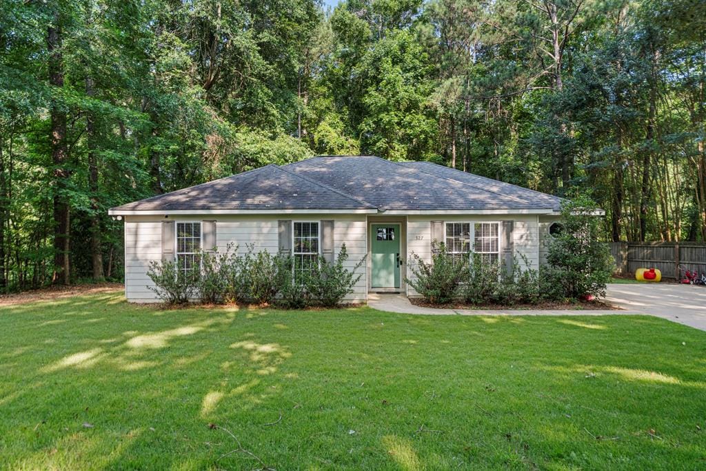 327 W Pine Dr, Fortson, GA 31808
