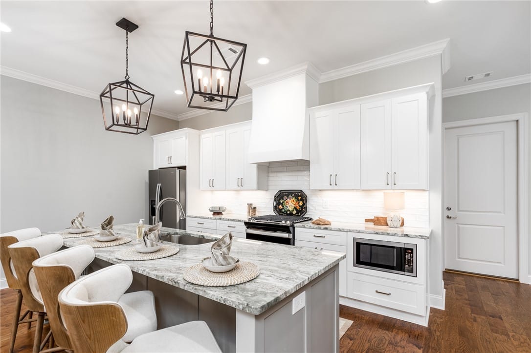 3059 Lakewood Lane, Opelika, AL, 36801 — Photo 2