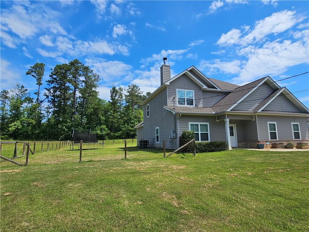 1076 Cummings Rd, Smiths Station, AL 36877