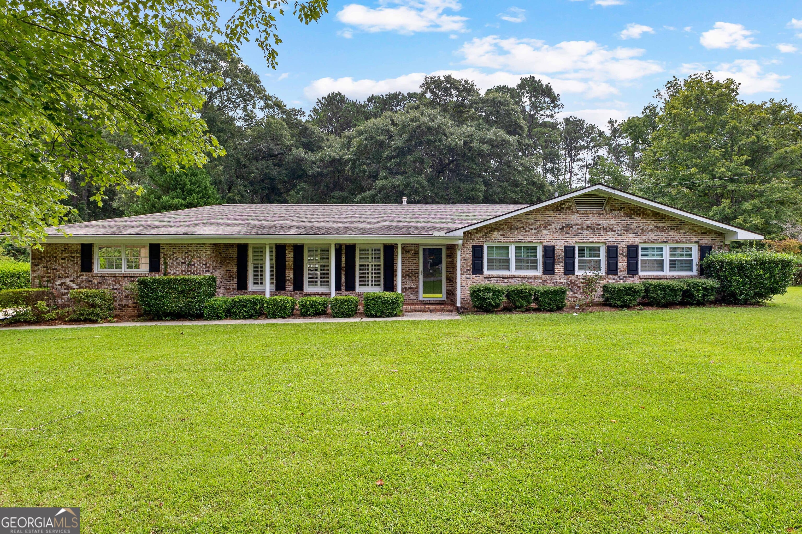 90 Georgian Terrace, West Point, GA, 31833