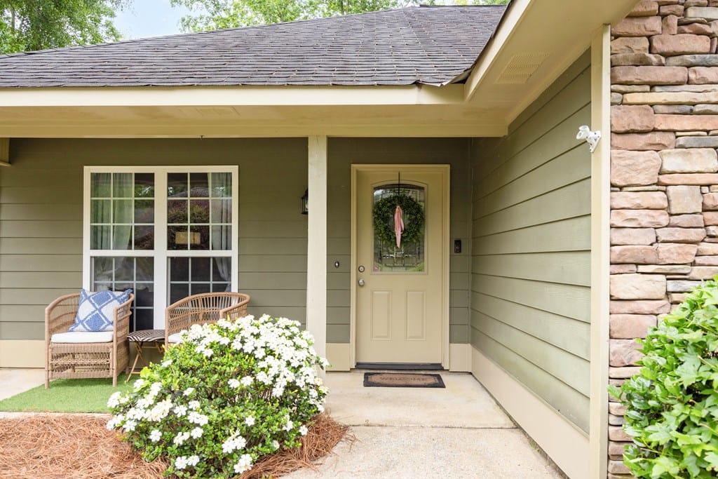 163 Lee Rd #2158, Smiths Station, AL 36877