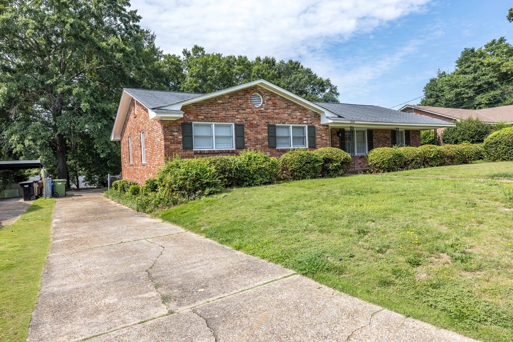 2200 Lancaster Dr, Columbus, GA 31904