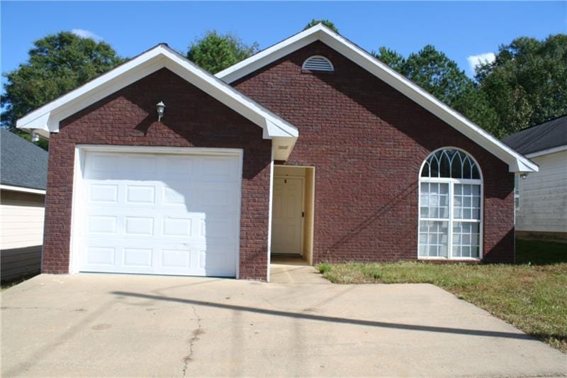 800 Pine Hill, Phenix City, AL, 36869 — Photo 2