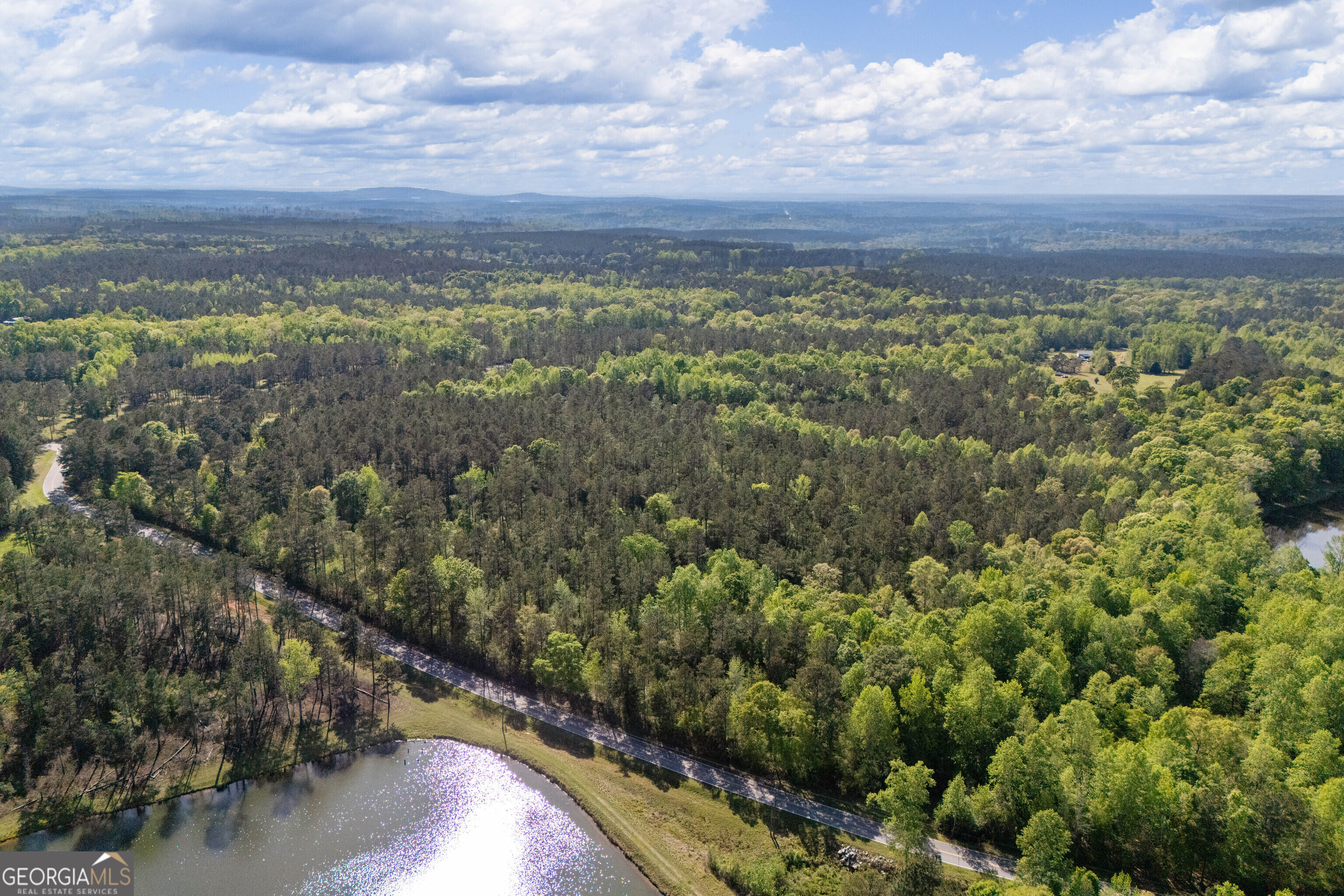 151 W Drummond Rd, West Point, GA 31833