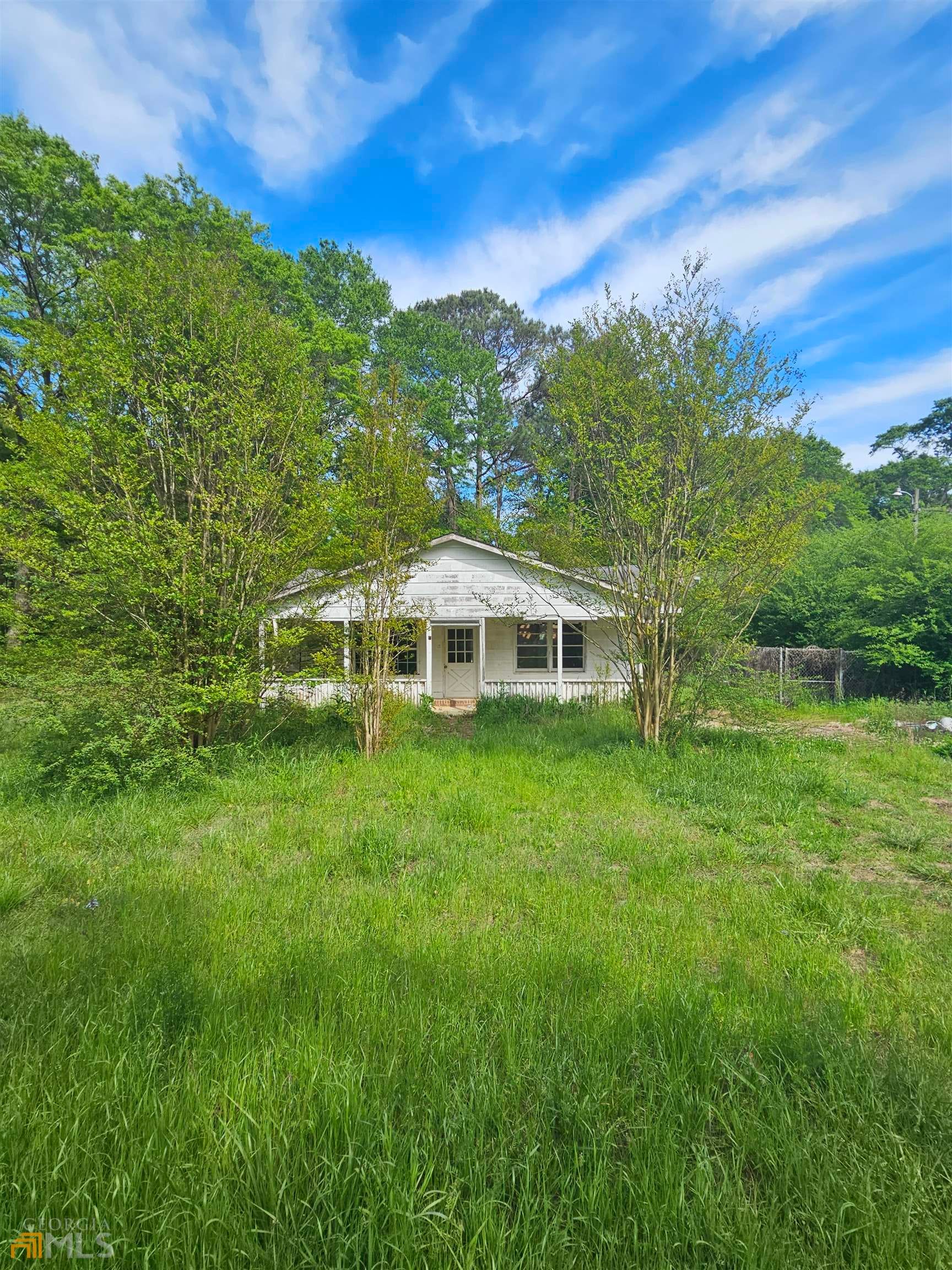 111 Smith St, Newnan, GA 30263