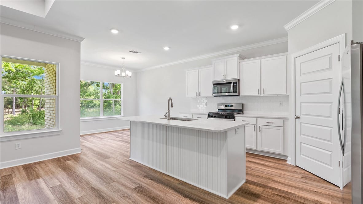 2881 BUNKER, Auburn, AL, 36830