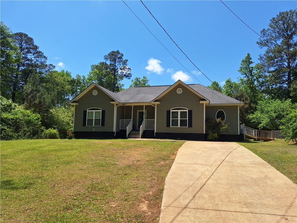 806 SPRINGFIELD, Lafayette, AL, 36862, This charming home offers a welcoming facade with