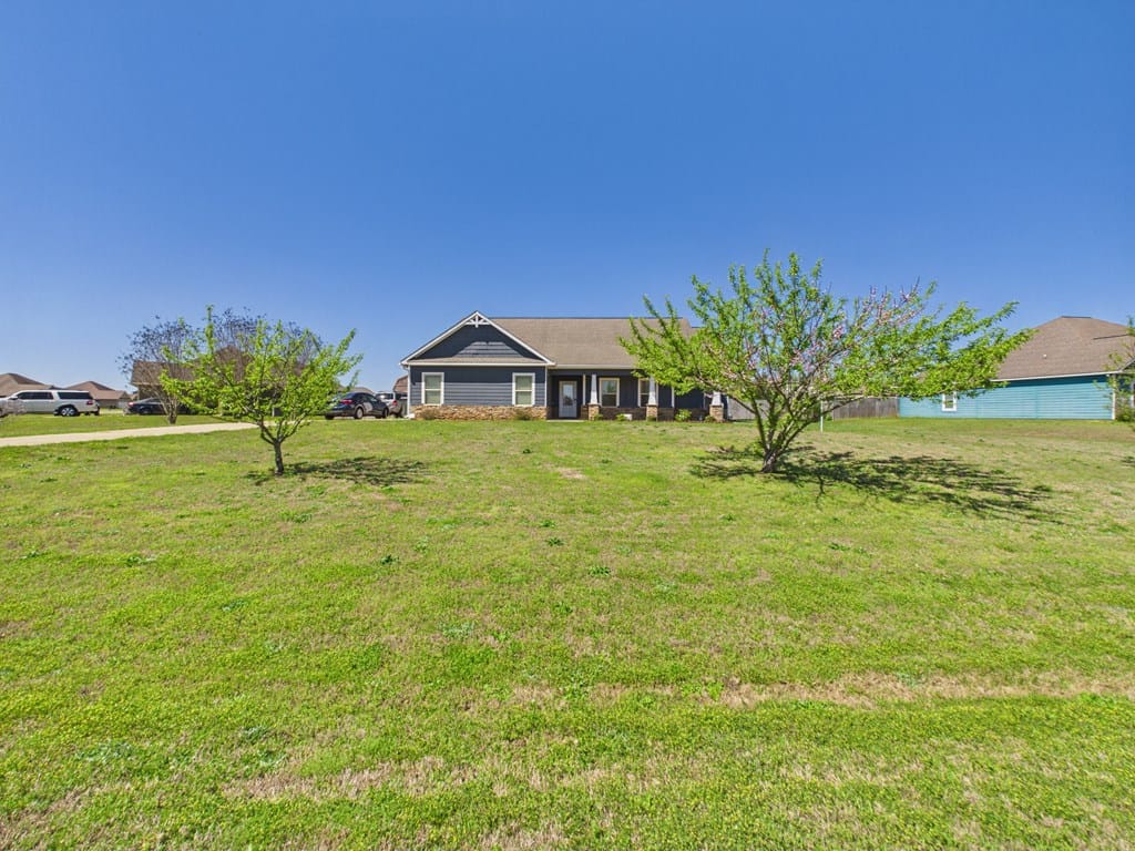 29 Winter Hawk Dr, Fort Mitchell, AL 36856, USA