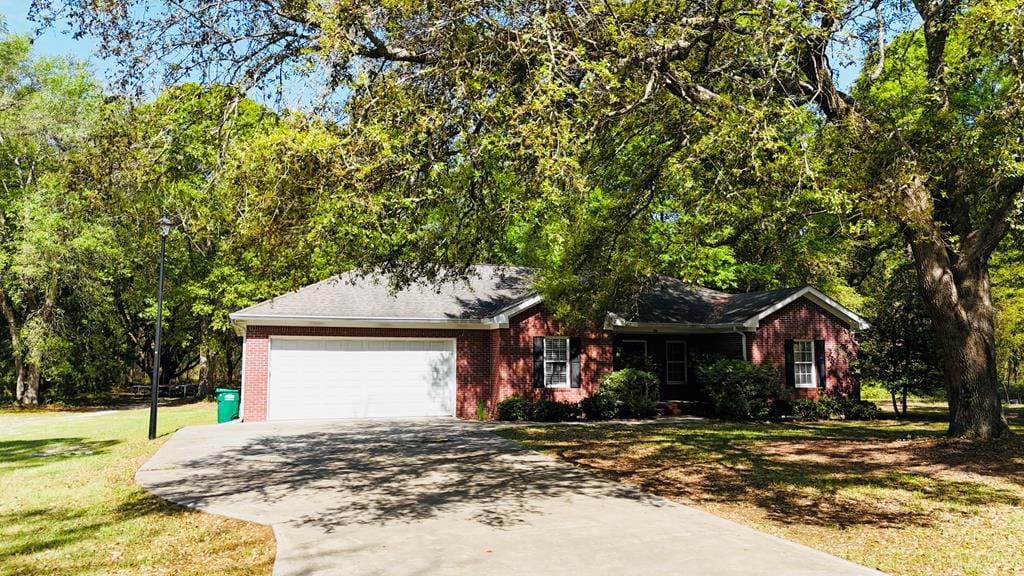 214 Churchill Circle, Leesburg, GA, 31763