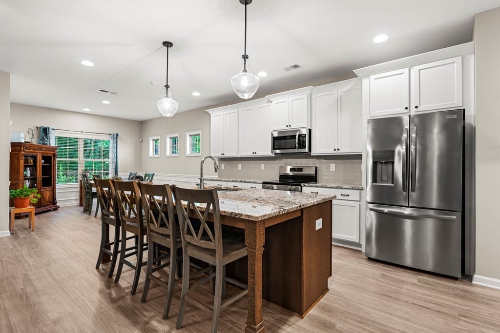 235 Meadowlark Dr, Smiths Station, AL 36877