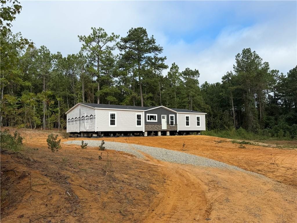 332 Ridge Rd, Seale, AL 36875