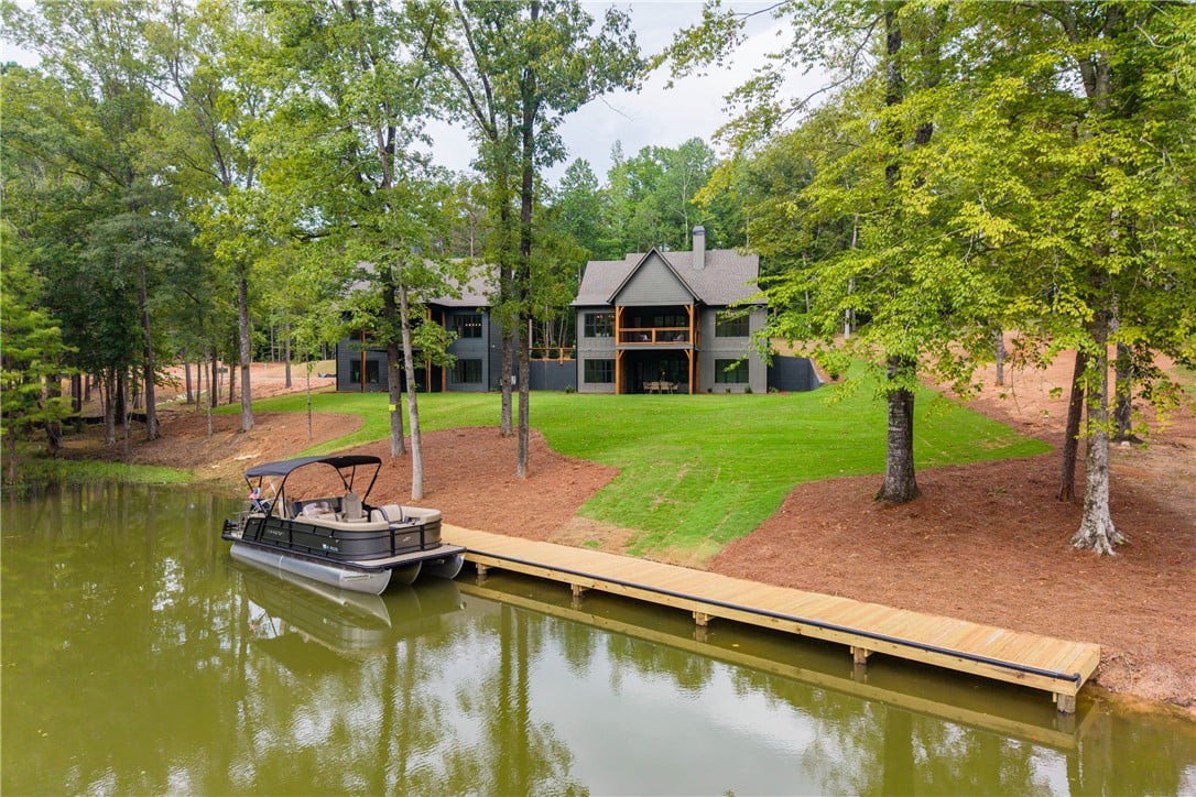 56 Waterfront Wy, Alexander City, AL 35010